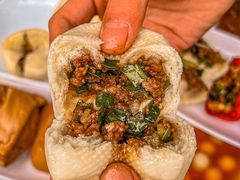 -李与白包子铺(桐梓林店)