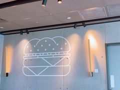 -麦当劳(展览路店)