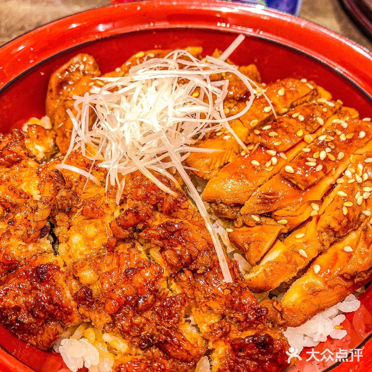每天下班第一件事就是冲去吃这家鳗鱼饭‼️超赞的一鳗三食[流泪]
