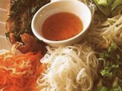 烤鸭拌米粉-Pho 14 original viet cuisine and coffee shop