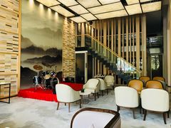 -曼谷一号酒店(深圳龙华大浪商业中心店)
