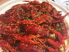 -肥肥虾庄·金牌油焖大虾(汉口城市广场店)