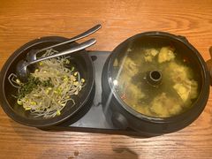 -云海肴·汽锅鸡·云南菜(天山百盛优客店)