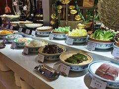 -腾阁自助餐厅(朝林广场店)
