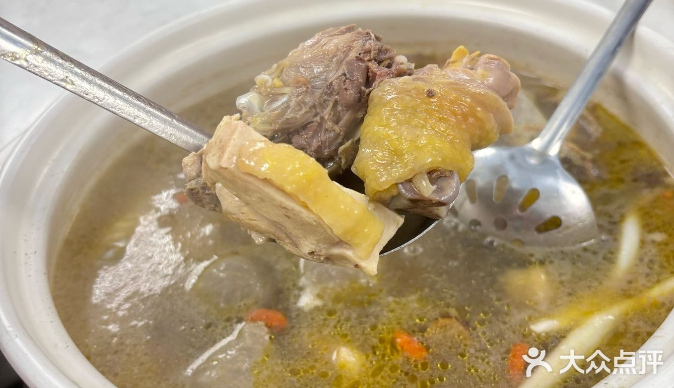 周末打卡鸡煲店！ 性价比高