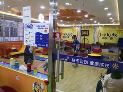 -卓跃儿童运动馆·体能·跳绳·篮球(滨江东中心店)