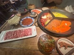 -巴卤社老火锅(财富店)