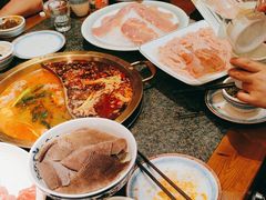 -小天鹅火锅·一线江景洪鼎旗舰店(洪崖洞店)