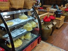 -三锅莊·牦牛肉火锅·香格里拉特色藏餐宴请餐厅(菱角塘路店)