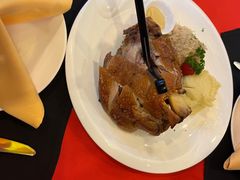 德式烤猪肘配酸菜土豆泥-申德勒加油站西餐厅(太仓店)