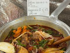 -铁锅哥米线