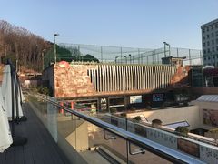 -UNI UNI(环亚凯瑟琳店)