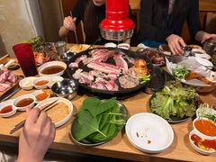 -江南猪肉商会无限续吃(弘大店)