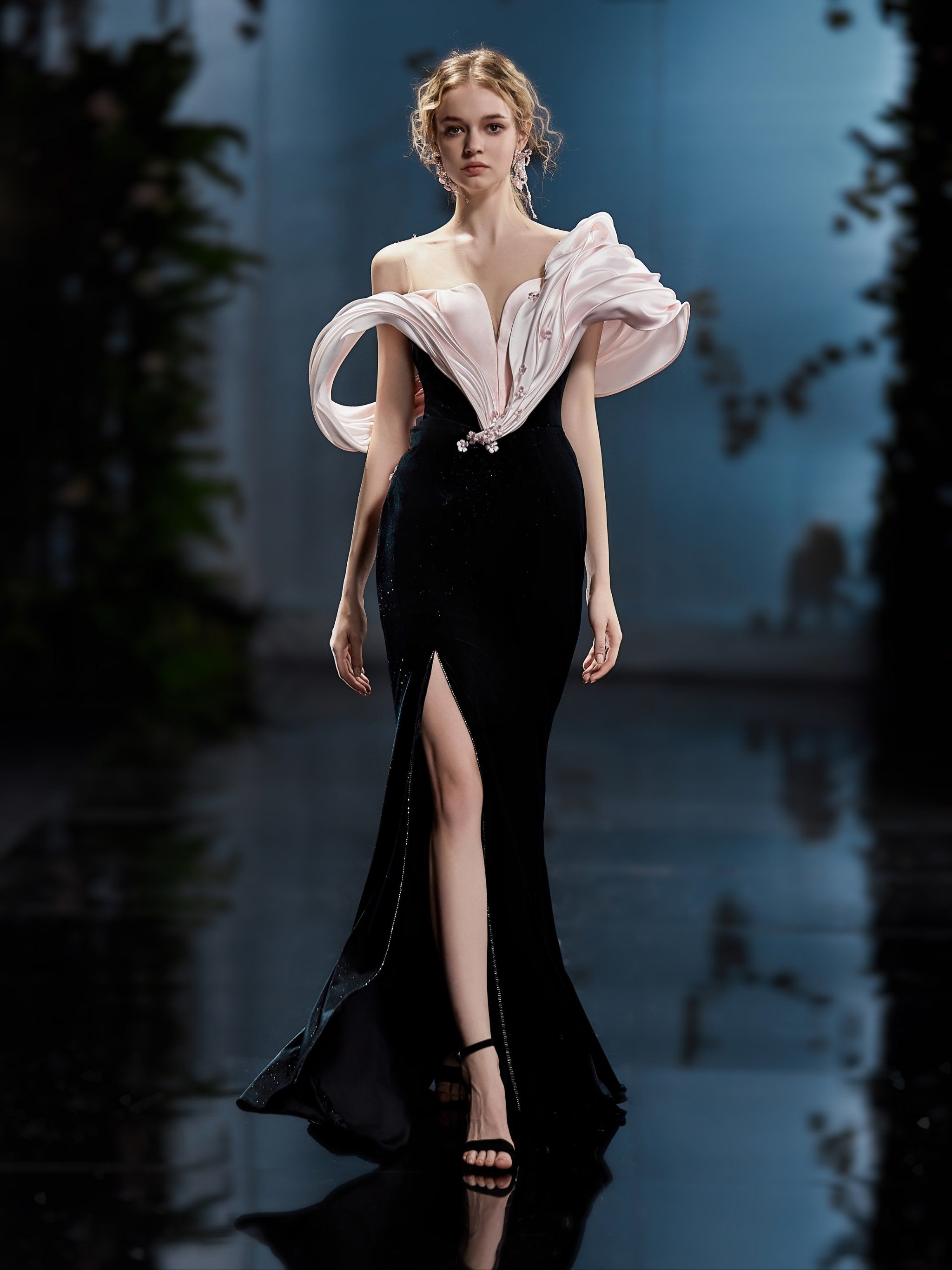 时尚设计黑粉撞色礼服/北京