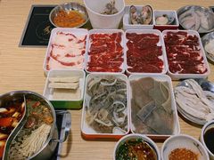 -杨老板·海鲜集市火锅·鲜切牛肉(中防万宝店)