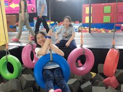 -嘿哟动霸CHUA·新潮玩运动娱乐中心·蹦床滑冰团建乐园