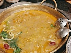 -顶顶汤火牛排火锅·经典铜锅涮肉