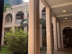 -香港大学
