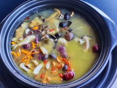 -野菌皇海景野生菌火锅(滨海大道店)