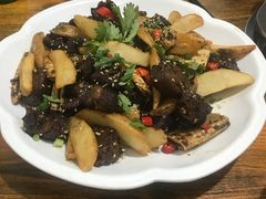 -聚黔堂凯里酸汤鱼美食店