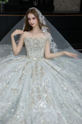点击看大图 -Renee芮亦婚纱