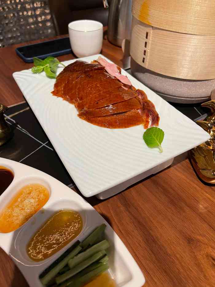 北京老铺烤鸭(万众国际店)-"爱吃烤鸭的朋友过生日,西安吃烤鸭就想到