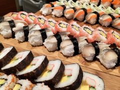 -大中华希尔顿酒店-念自助餐·嗨啤·小龙虾