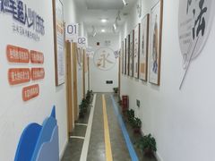 -缤纷鸟美术书法(汉神购物广场校区)