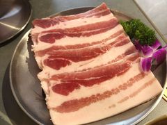 -围炉肉舍•炭烤活鳗•丹东海鲜烤肉(步行街店)