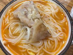 米粉-猫爷的腔调·黔小馆(交大医学住宅区店)