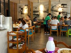 大堂-小牛叔鲜切牛肉·火锅·烤肉自助(公济桥路店)