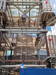 -PIPIKINGDOM皮皮王国欢乐号(欢乐海岸购物中心店)