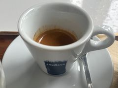 -LAVAZZA拉瓦萨咖啡(中航城君尚购物中心店)