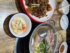 -冯烫烫跷脚牛肉·川菜小馆(武胜西街店)