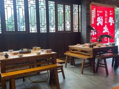 -白乐天毛肚火锅馆(南滨路店)