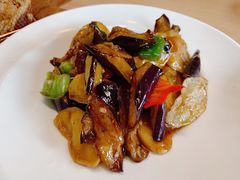 -关东小磨东北菜(上海长风大悦城店)