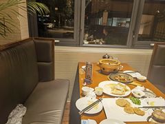 -郑庄脂渣海鲜楼(九水路店)