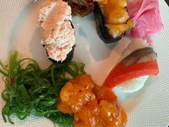 -亚洲国际大酒店·云顶阁旋转自助餐厅