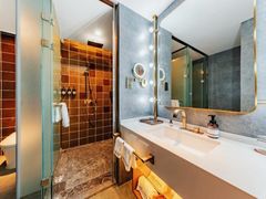 -喆·啡酒店(北京劲松双井地铁站店)