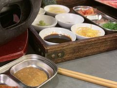 -围炉肉舍•炭烤活鳗•丹东海鲜烤肉(步行街店)