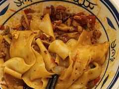 -阿瓦山寨·湘菜现炒·剁椒鱼头王(咸阳总店)