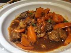 牛腩炖土豆-船歌·鱼水饺青岛菜(金狮广场店)