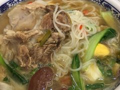 -邱芳粉店(迎宾大道旗舰店)