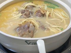 筒骨砂锅-小骨煲金华砂锅(转塘金街美地店)