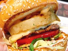 -The Habit Burger Grill 哈比特汉堡(复兴soho店)