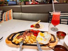 -港丽餐厅(龙之梦长宁店)