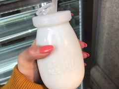 老酸奶-真老大房鲜肉月饼(南京路步行街店)
