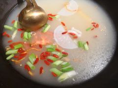 牛龙骨高汤锅底-许府牛火锅(信义坊总店)