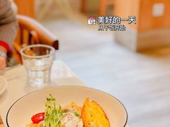 卡邦尼白汁扁意粉配水波蛋-森Some Fusion(荔湾店)