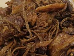 茶树菇焖鹅-顺风山庄(水濂山店)